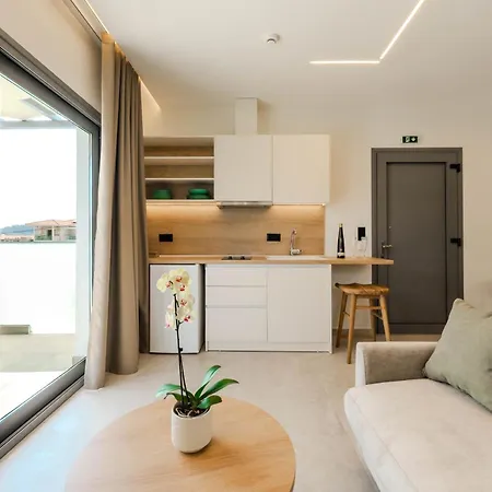 Emerald Project Aparthotel 3*