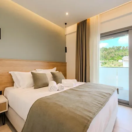 Emerald Project Apartmanhotel Liménasz